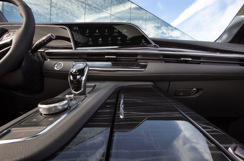 2021 Cadillac Escalade – 6.2L petrol V8, 3.0L diesel; Super Cruise ADAS, 38-inch curved OLED display 1077322