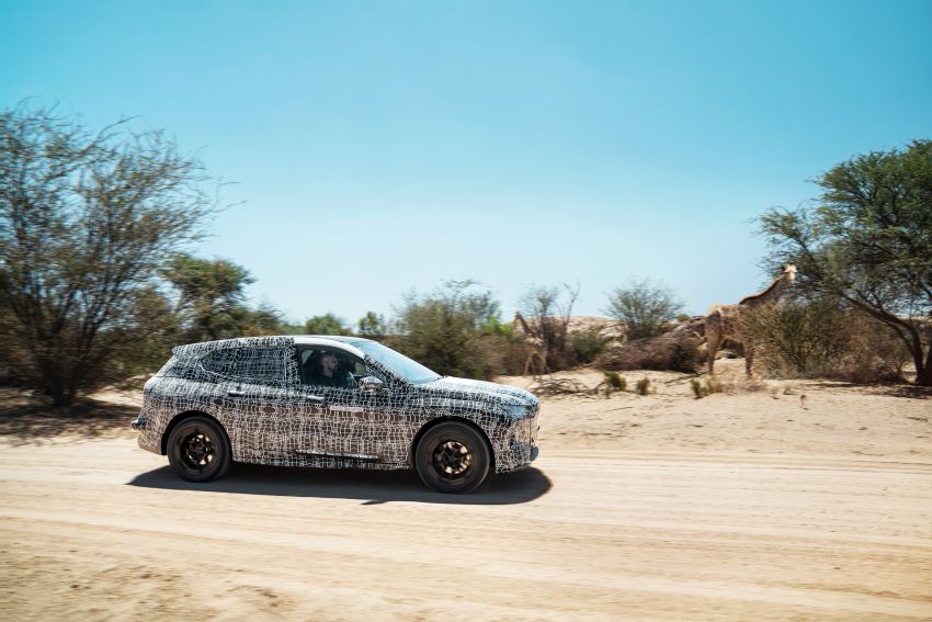 BMW iNEXT electric SUV: new photos show more skin 1088574