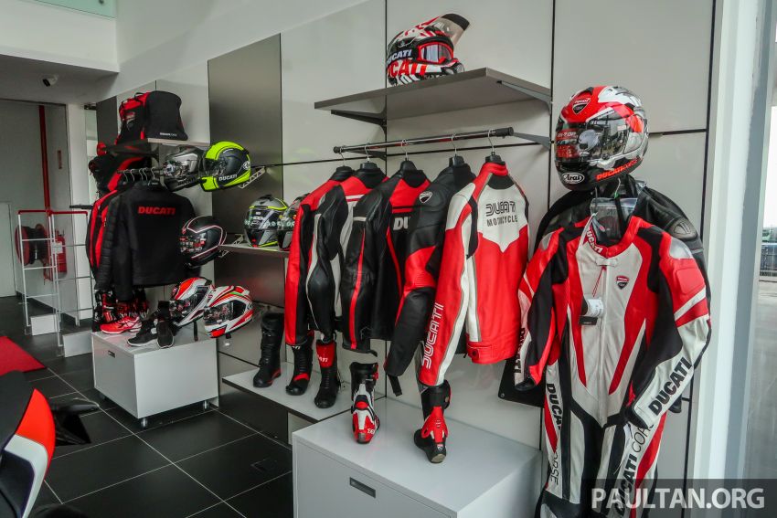 Pusat pameran Ducati kedua terbesar di Asia Tenggara dibuka di Petaling Jaya – buka setiap hari, lebih selesa 1077961