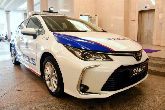Toyota Corolla Altis bakal jadi kereta peronda polis – GO Auto pamer unit prototaip kepada Tun Mahathir