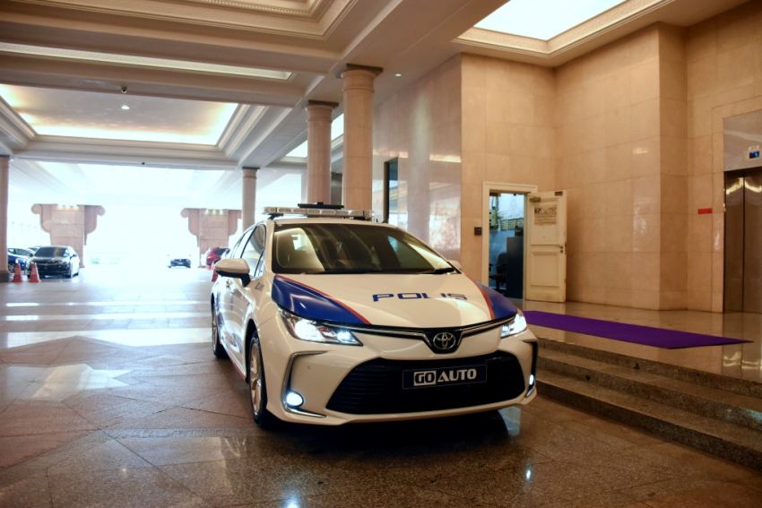 Toyota Corolla Altis bakal jadi kereta peronda polis – GO Auto pamer unit prototaip kepada Tun Mahathir 1084469