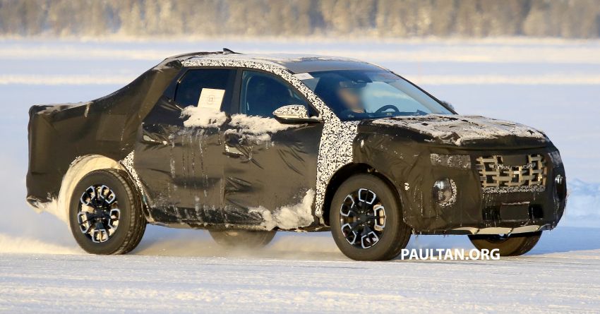 SPYSHOTS: Hyundai Santa Cruz pick-up seen testing 1076660