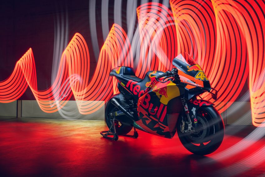 GALERI: KTM dedah penampilan jentera MotoGP 2020 1083864
