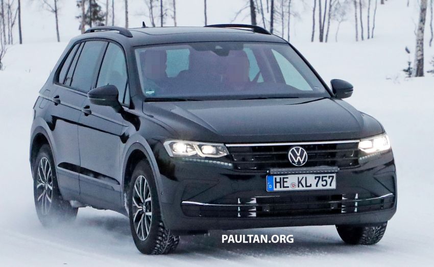 SPYSHOTS: Volkswagen Tiguan facelift seen on test 1081128