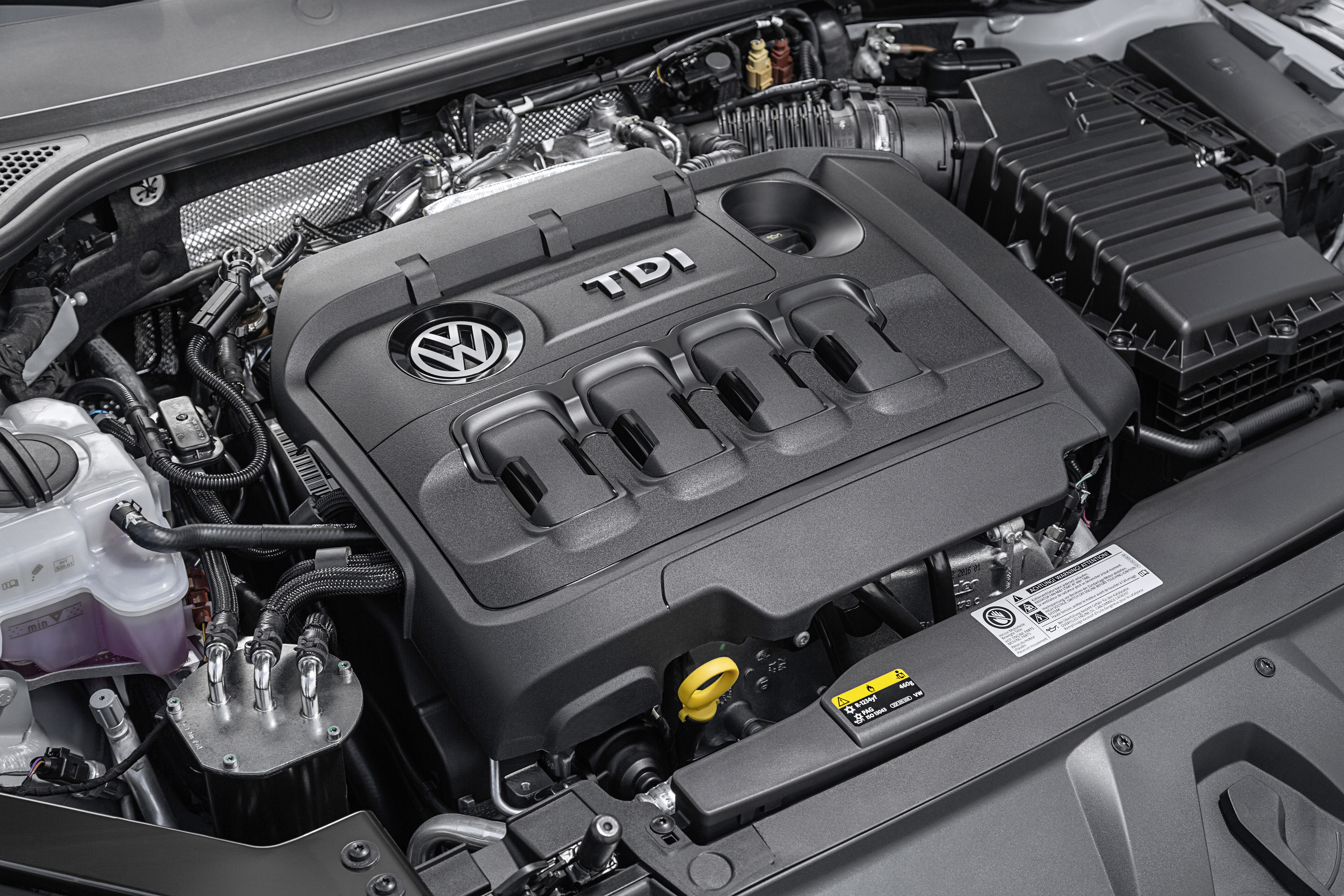 Enjin diesel Volkswagen TDI masih hidup; lebih bersih dengan teknologi Twin-Dosing, capai piawai Euro 6D