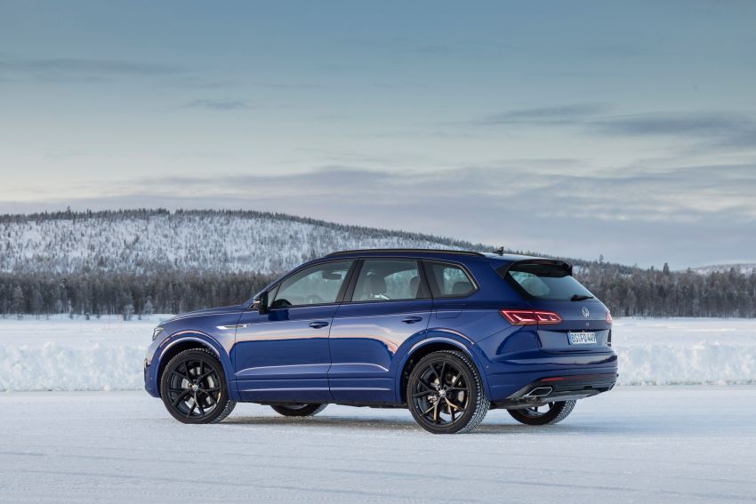 Volkswagen Touareg R revealed with 3.0L turbo V6 plug-in hybrid powertrain – 462 PS and 700 Nm 1086684