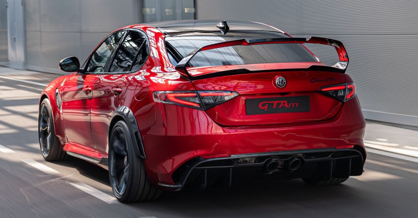 Alfa Romeo Giulia GTA dan GTAm – Quadrifoglio lebih <em>hardcore</em> dengan enjin 2.9L V6 biturbo, 540 hp! 1090688