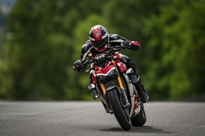 GALLERY: Ducati Streetfighter V4S super naked bike 1100338