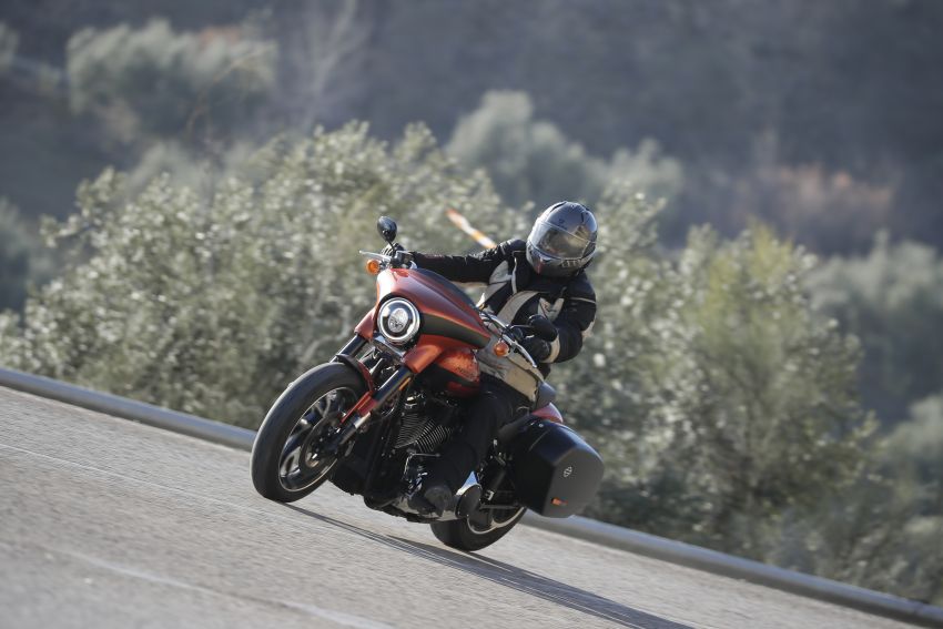 Review: 2020 Harley-Davidson Triple S media ride, Part 2 – Sport Glide and Heritage Classic, from RM113,100 1098575