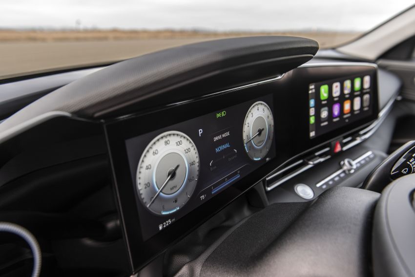 Hyundai Elantra 2021 – kini ditawar dalam versi Hybrid, kabin mewah dengan dua skrin & lampu LED 64-warna 1096778