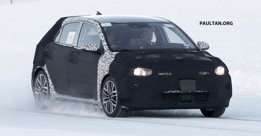 SPIED: 2020 Kia Rio facelift spotted, to debut this year 1095312