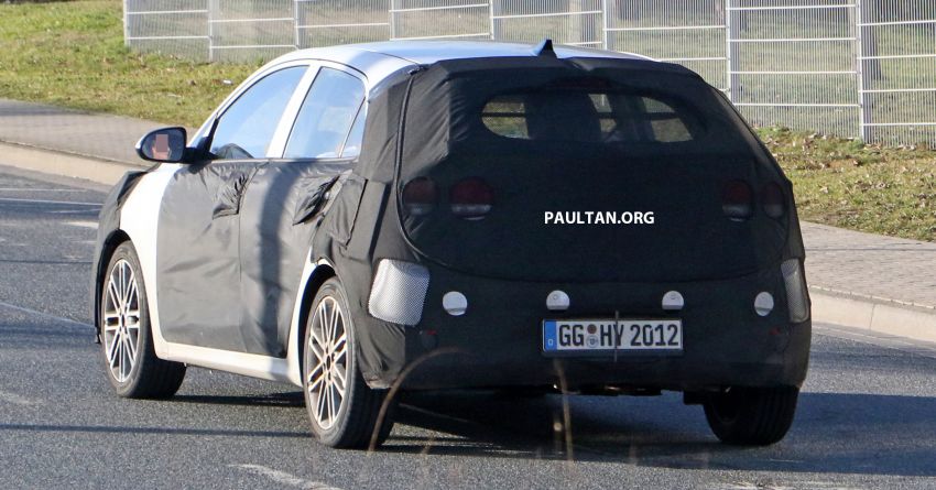 SPIED: 2020 Kia Rio facelift spotted, to debut this year 1095323
