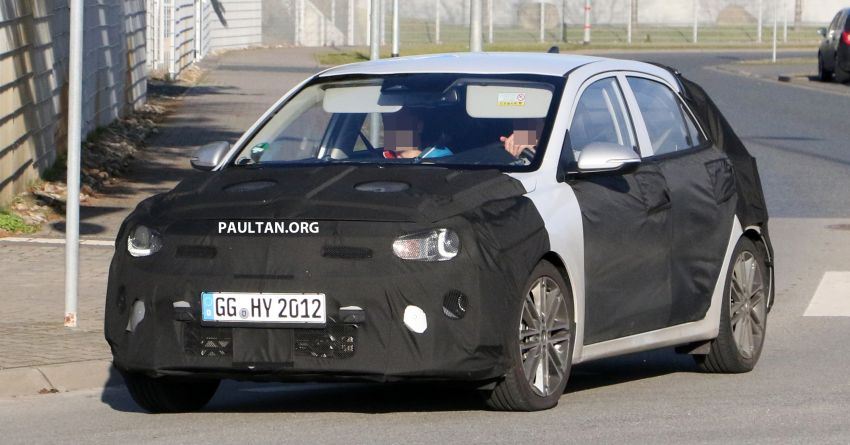 SPIED: 2020 Kia Rio facelift spotted, to debut this year 1095328