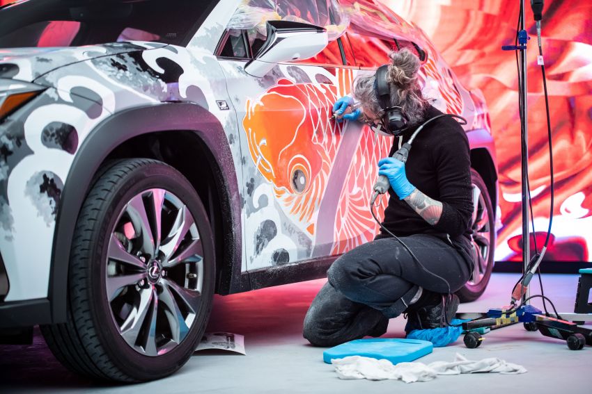 This 2020 Lexus UX is the world’s first tattooed car 1100312