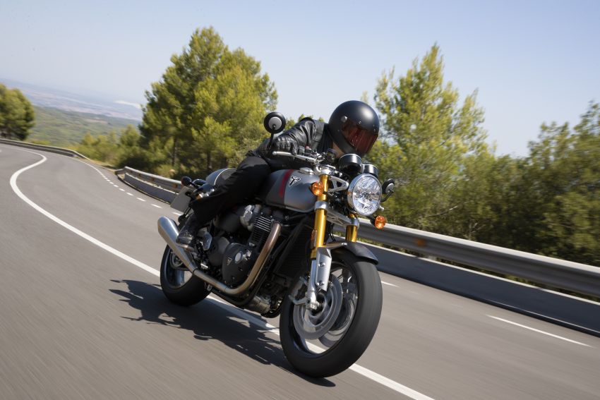 2020 Triumph Tiger 900 adventure and Thruxton RS retro sport now in Malaysia, pricing from RM63,900 1093315