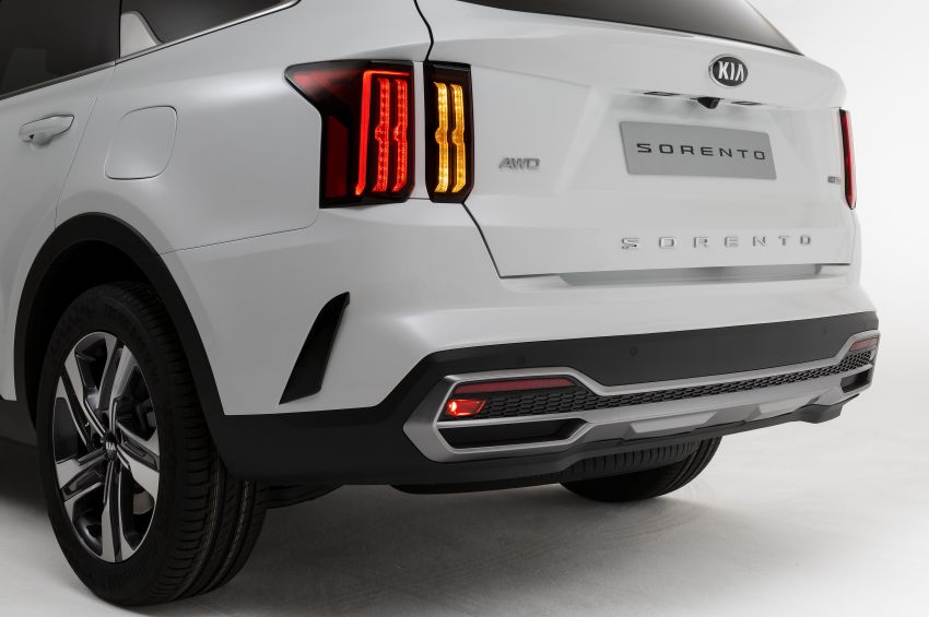 2021 Kia Sorento revealed in full – larger with more space, technology, safety and electrified powertrains 1102586