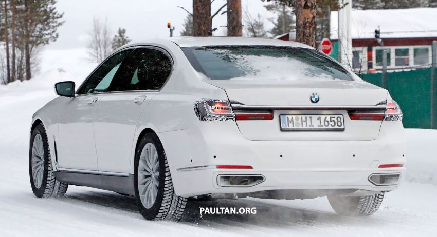 SPYSHOTS: 2022 BMW 7 Series mule in G11/G12 body 1090264