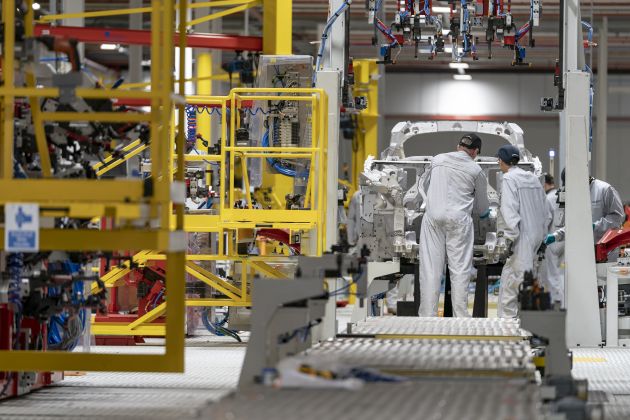 Aston Martin gantung operasi kilang produksi di UK