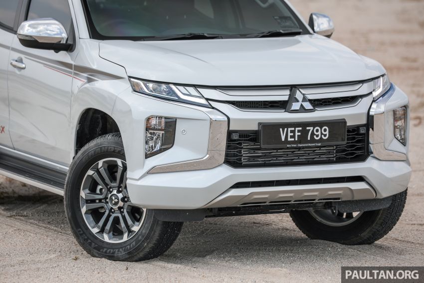 Toyota Hilux 2.8L vs Mitsubishi Triton 2.4L – trak pikap yang mana satu lebih jimat penggunaan bahan api? 1097835