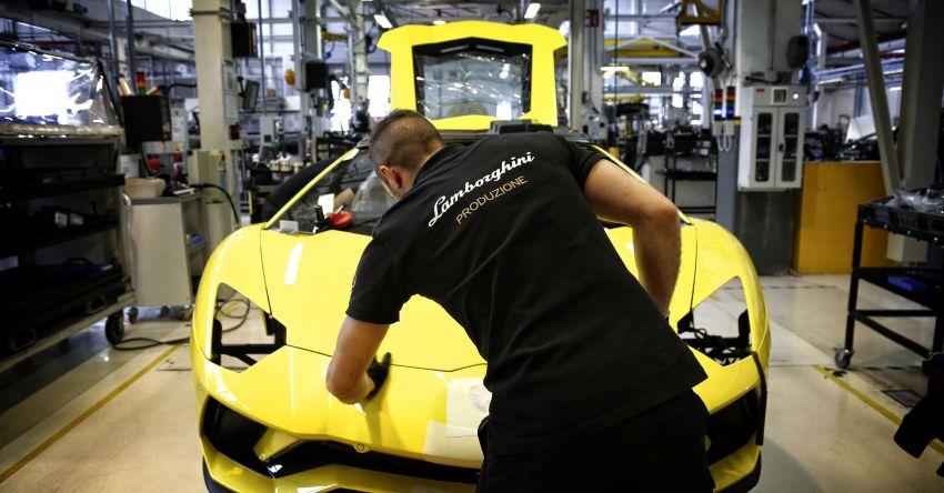 Lamborghini gantung operasi kilang kerana COVID-19 1095491