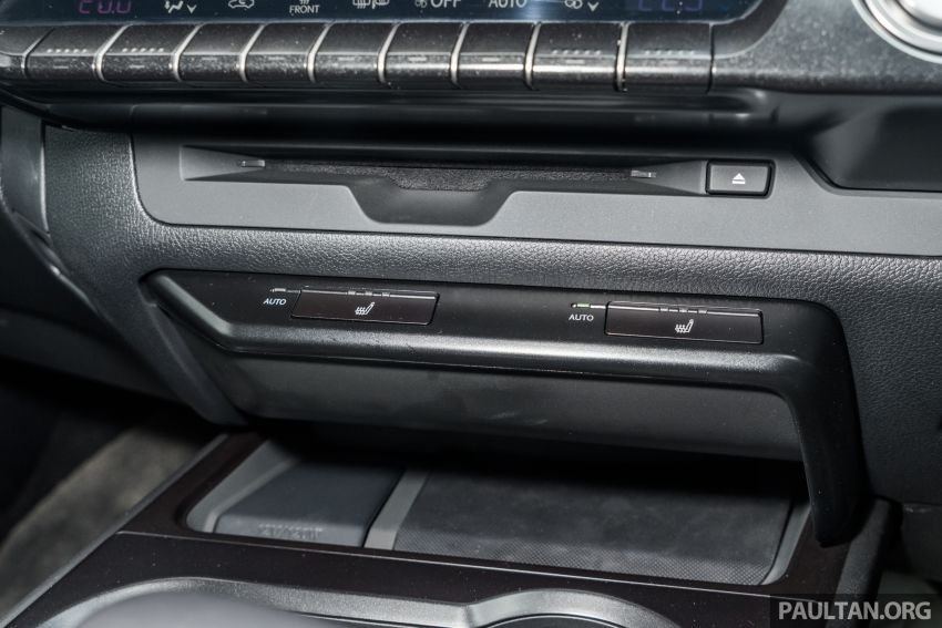 Lexus UX 200 kini rasmi di M’sia – RM244k-RM300k 1091571