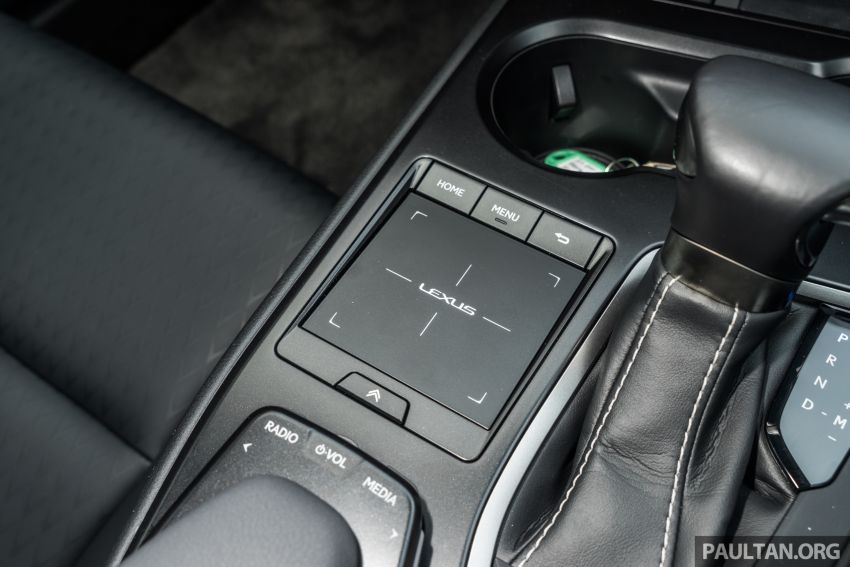 Lexus UX 200 kini rasmi di M’sia – RM244k-RM300k 1091574