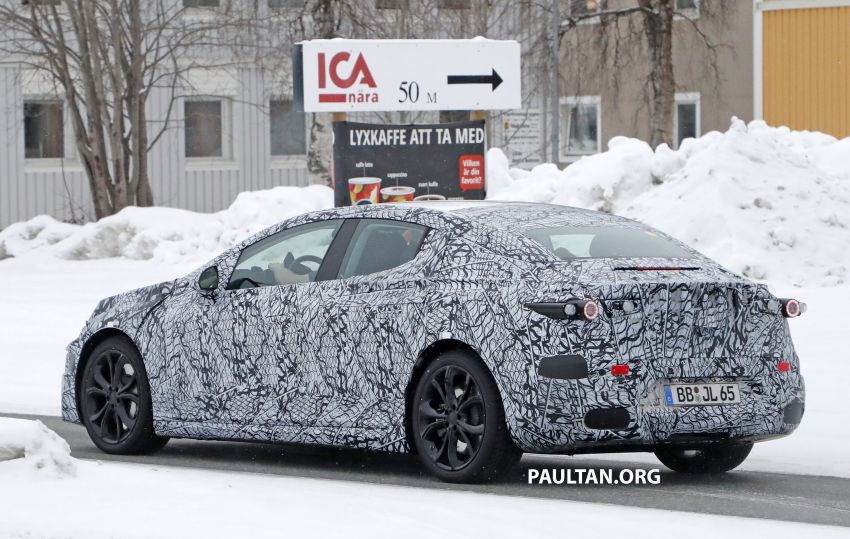 SPYSHOTS: Mercedes-Benz EQE seen for the first time 1093656