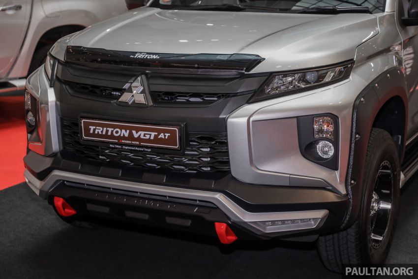 GALLERY: Mitsubishi Triton VGT AT with accessories 1092112