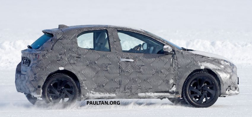 SPIED: Toyota Yaris Cross does cold-weather testing 1099833