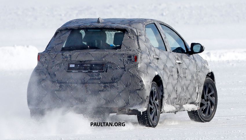SPIED: Toyota Yaris Cross does cold-weather testing 1099828