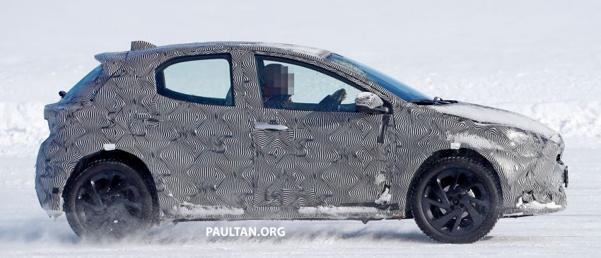 SPIED: Toyota Yaris Cross does cold-weather testing 1099834