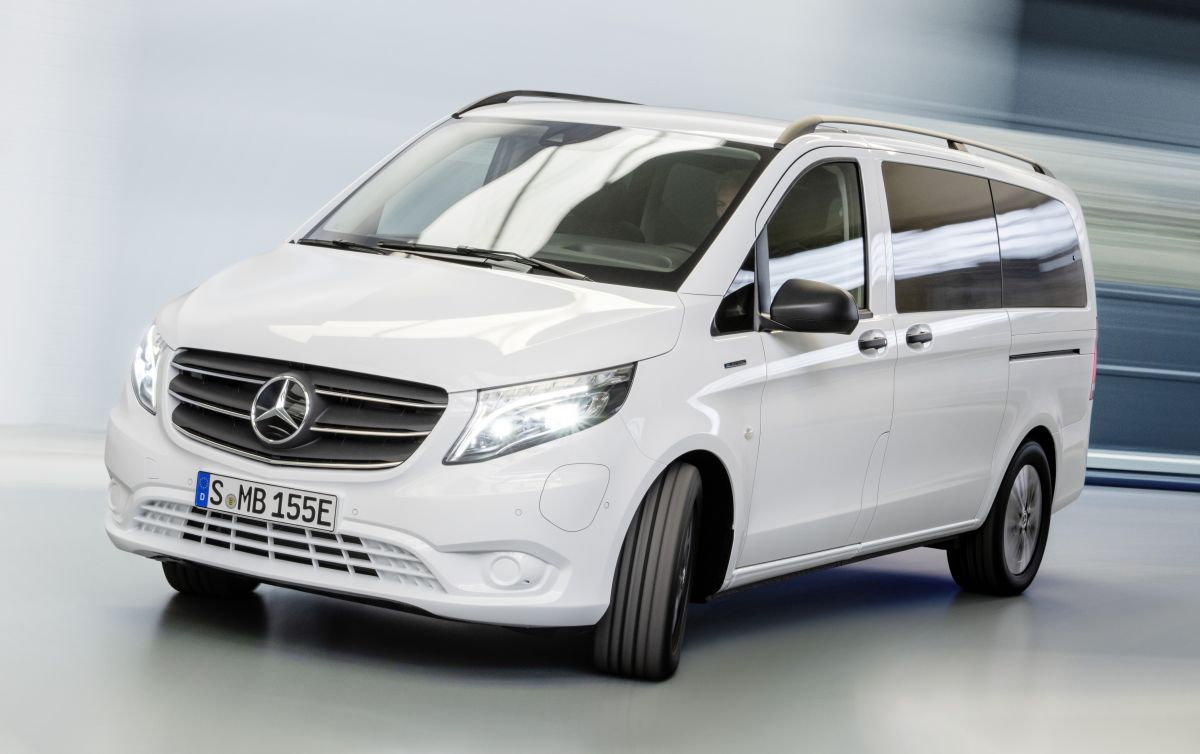 W447 Mercedes-Benz Vito facelift hides big changes – new all-electric eVito  Tourer with 421 km range 