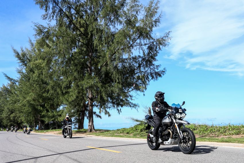 Why do Malaysians like to ride motorcycles? Isn’t it dangerous? What if it rains? – Mohan explains it all 1109959
