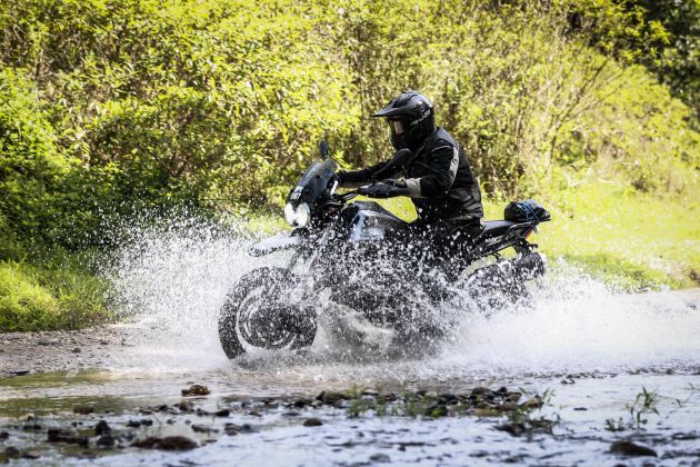 Why do Malaysians like to ride motorcycles? Isn’t it dangerous? What if it rains? – Mohan explains it all