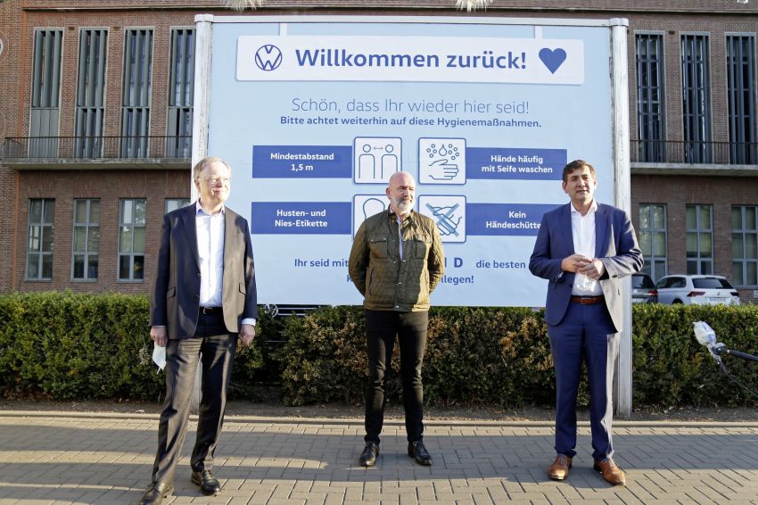 Production at Volkswagen’s Wolfsburg plant resumes 1112384