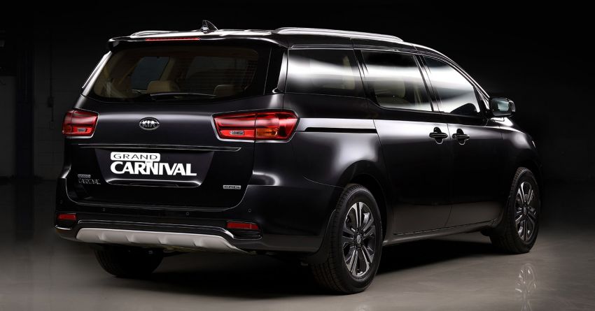 Kia Grand Carnival LX Flexi shown by dealers in Malaysia – 11-seat version of MPV launching soon? 1105125