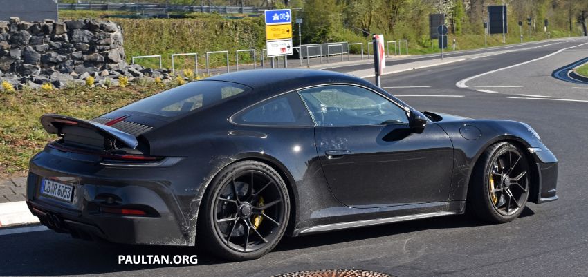 SPIED: 992 Porsche 911 GT3 seen in Touring guise 1110194