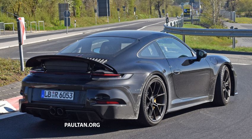 SPIED: 992 Porsche 911 GT3 seen in Touring guise 1110193