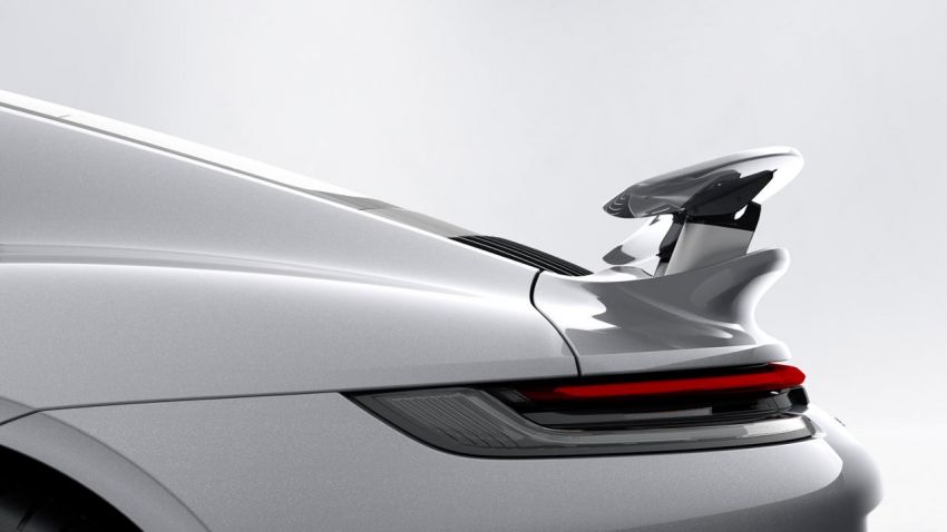 Porsche 911 Turbo S – active aero technology detailed 1107699