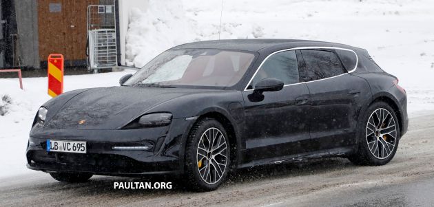 SPIED: Porsche Taycan Cross Turismo in winter tests