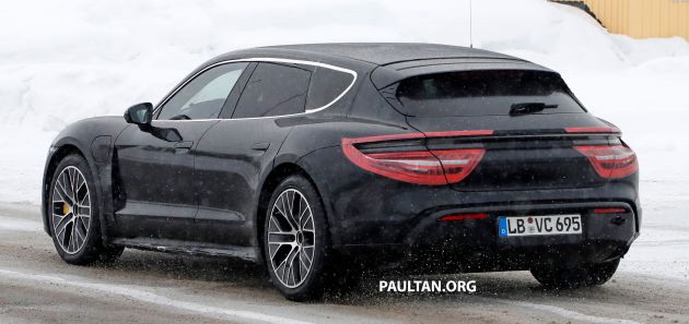 SPIED: Porsche Taycan Cross Turismo in winter tests