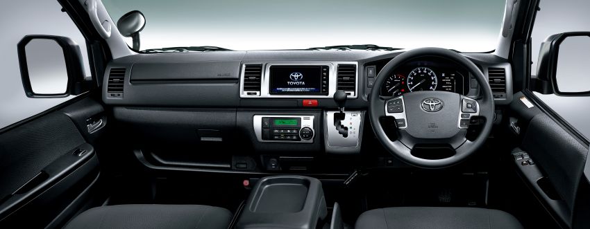 Toyota Hiace H200 masih diproduksi di Jepun, kini terima sistem keselamatan Toyota Safety Sense 1111125