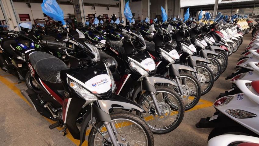 Yamaha Thailand sumbang 100 motosikal kepada pekerja kesihatan negara itu – jumlah cecah RM791k 1105337