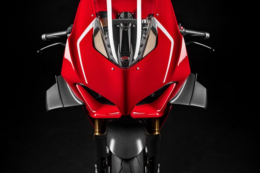 Ducati unveils racing accessories for Panigale V4 1121046