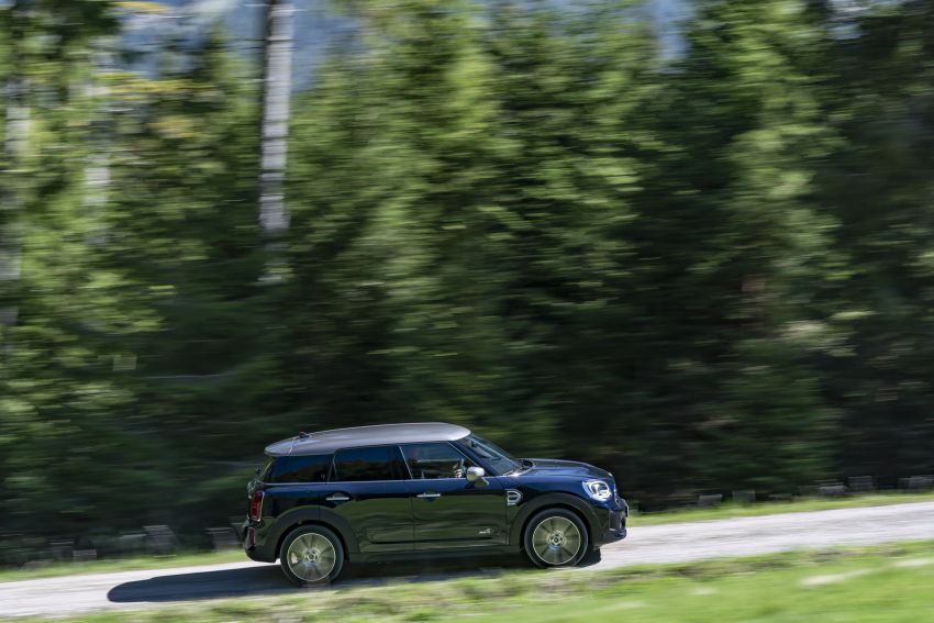 2020 F60 MINI Countryman facelift – cleaner engines, more standard kit, new displays, black exterior trim 1122006