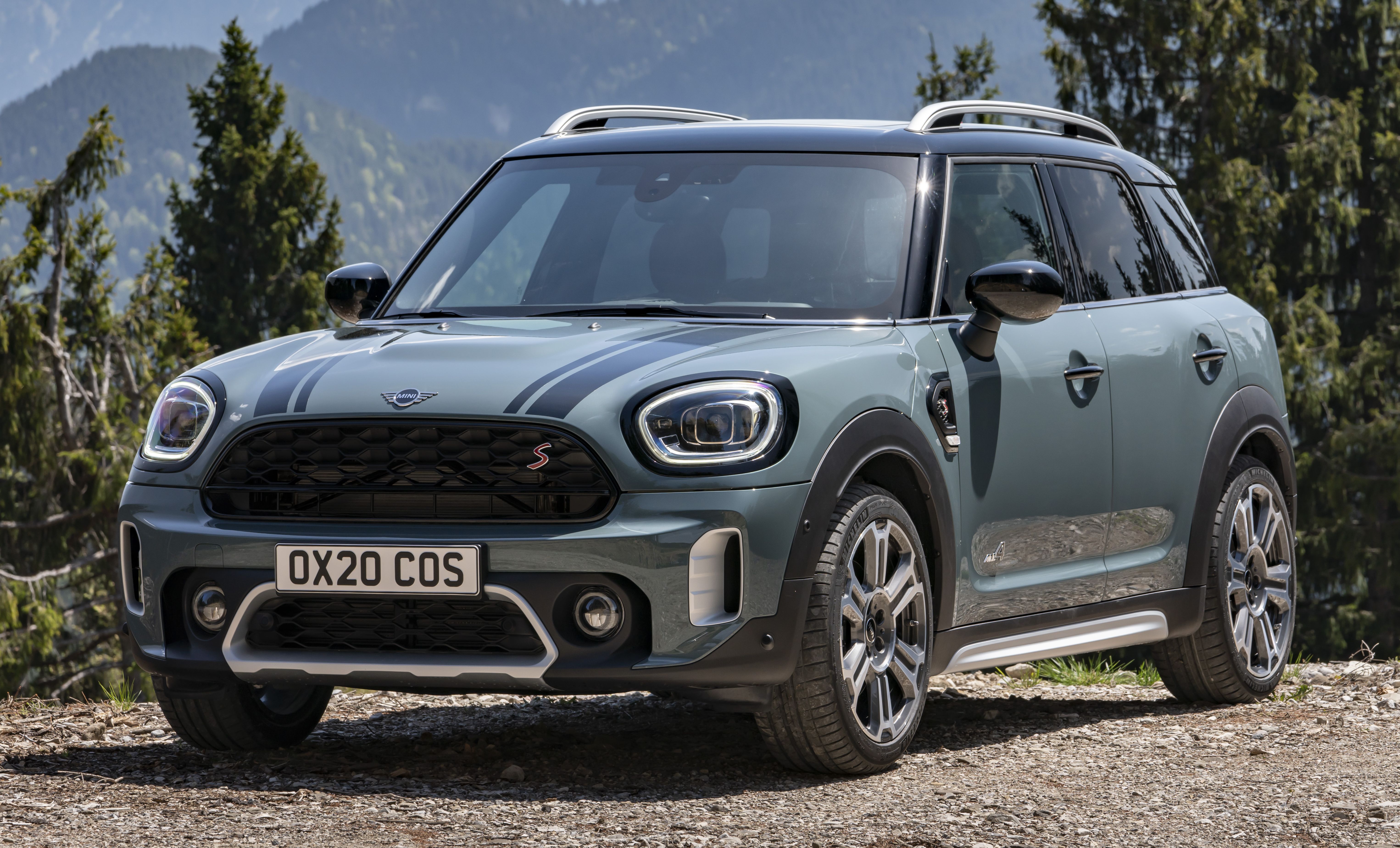 2020 F60 MINI Countryman facelift - cleaner engines, more standard