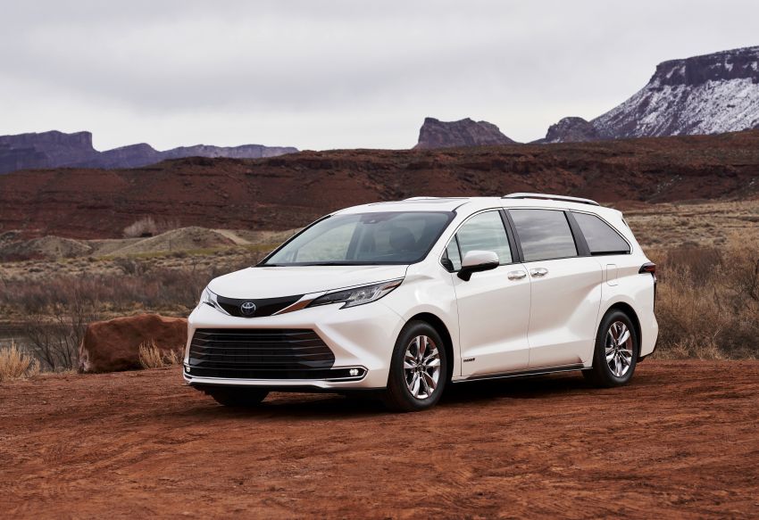 2021 Toyota Sienna revealed – hybrid only with 2.5L NA engine, 243 hp, optional AWD, vacuum and fridge! 1119756