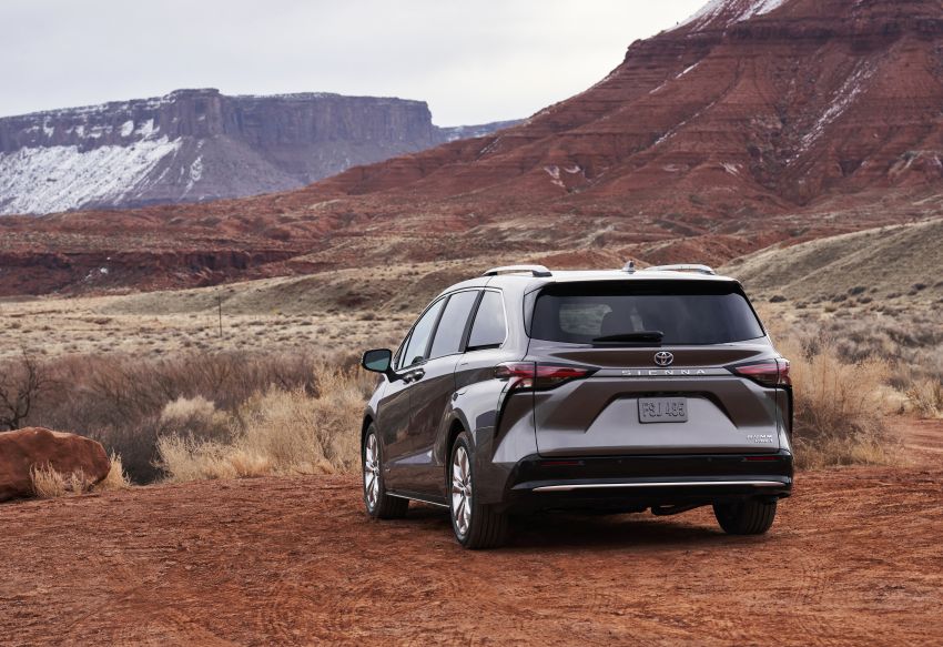 2021 Toyota Sienna revealed – hybrid only with 2.5L NA engine, 243 hp, optional AWD, vacuum and fridge! 1119770