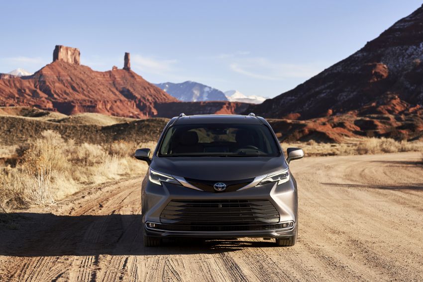 2021 Toyota Sienna revealed – hybrid only with 2.5L NA engine, 243 hp, optional AWD, vacuum and fridge! 1119788