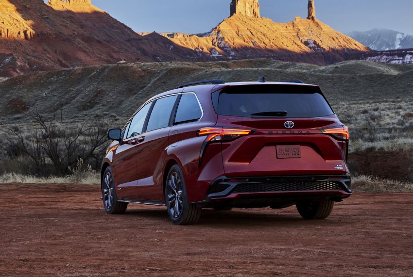 2021 Toyota Sienna revealed – hybrid only with 2.5L NA engine, 243 hp, optional AWD, vacuum and fridge! 1119822